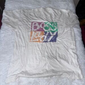 Vintage 90s Boss‎ Lady Graphic T-Shirt Colorful Peacock Papers Tee